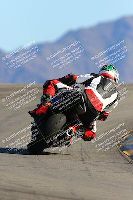 media/Jan-14-2022-Apex Assassins (Fri) [[4609ad47be]]/Trackday 2/Session 3/Turn 12 Backside/